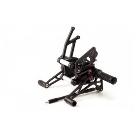2SLIDE REARSET APRILIA RSV4R RC 11- BLACK MOUNTING PIECE RED