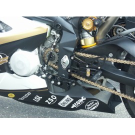 2SLIDE REARSET RACING TRIUMPH DAYTONA 675 -12 MOUNTING PIECE RED
